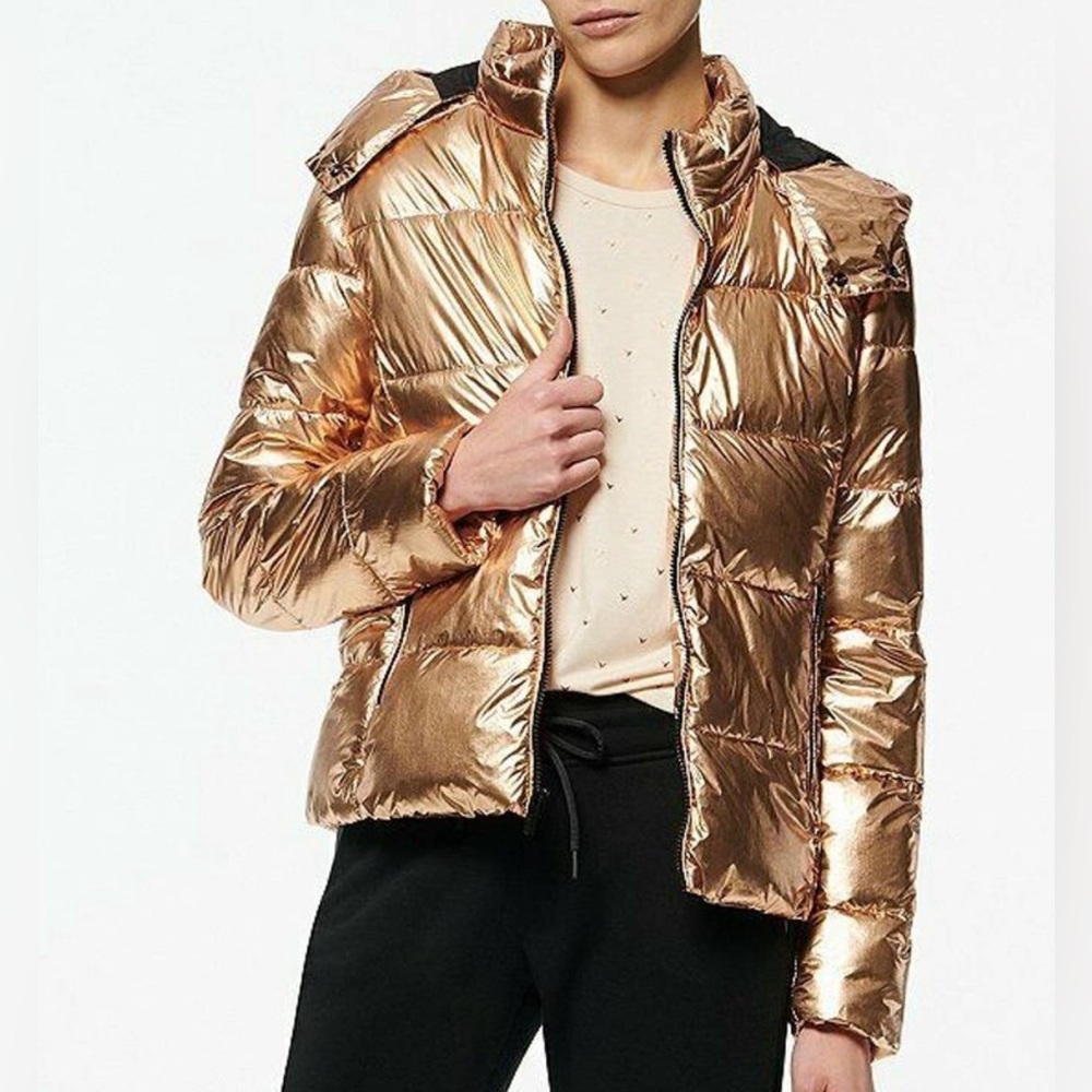 Andrew Marc NY Performance Hooded Puffer Jacket. Size Medium in Copper